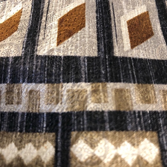 🎉SALE🎉Brown diamonds silk tie - Picture 5 of 6